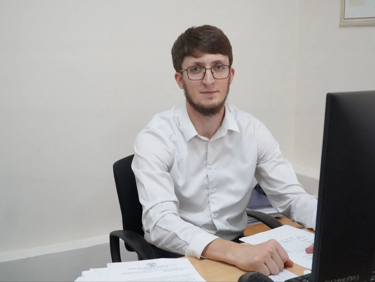 Один из десяти участников «Команды Дагестана» приступил к работе в Минобрнауки РД
