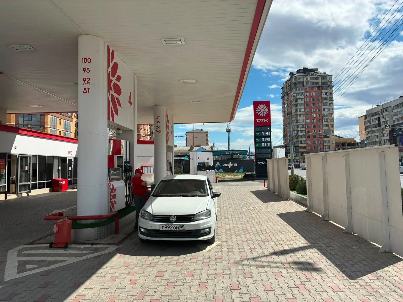АЗС DTK на проспекте Насрутдинова в Махачкале возобновила работу после решения суда