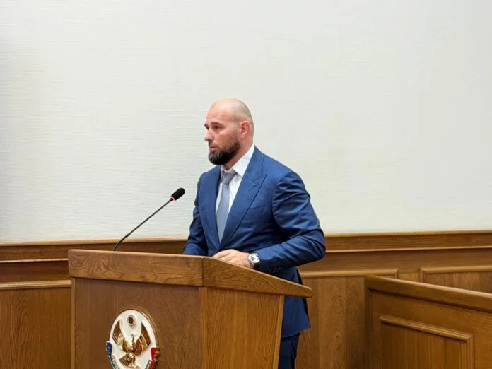 В Махачкале по нацпроекту модернизируют дороги, транспорт и общественные пространства