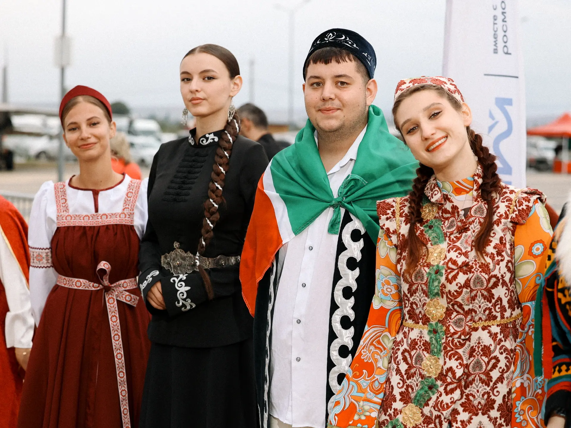 На форуме «Каспий» 8 отметили День языков народов России