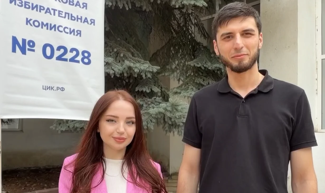 Молодая пара из Буйнакска открыла семейную традицию голосовать вместе