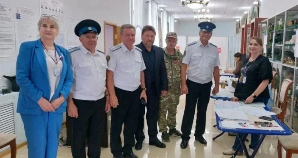 Казаки Кизляра активно идут голосовать