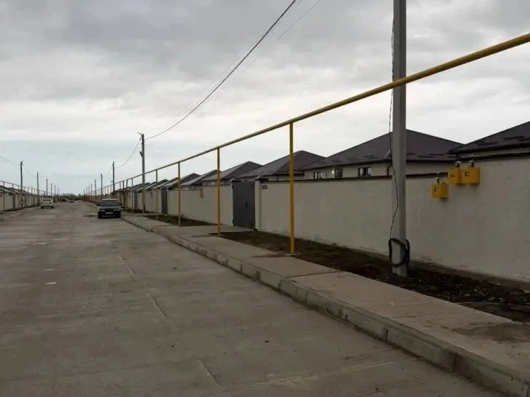 В  поселке Мамедкала построен газопровод длиной 1,7 км. для пострадавших от паводка