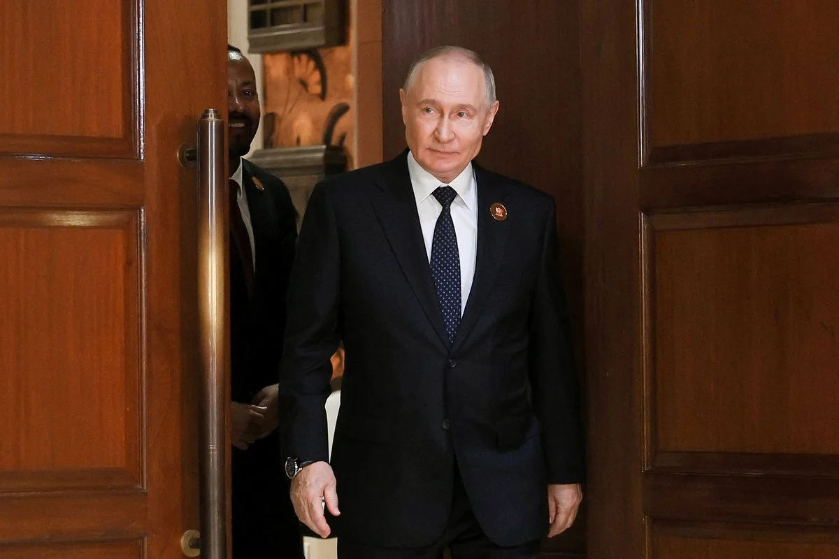 Глава кабмина РД поздравил В.В.Путина с днем рождения