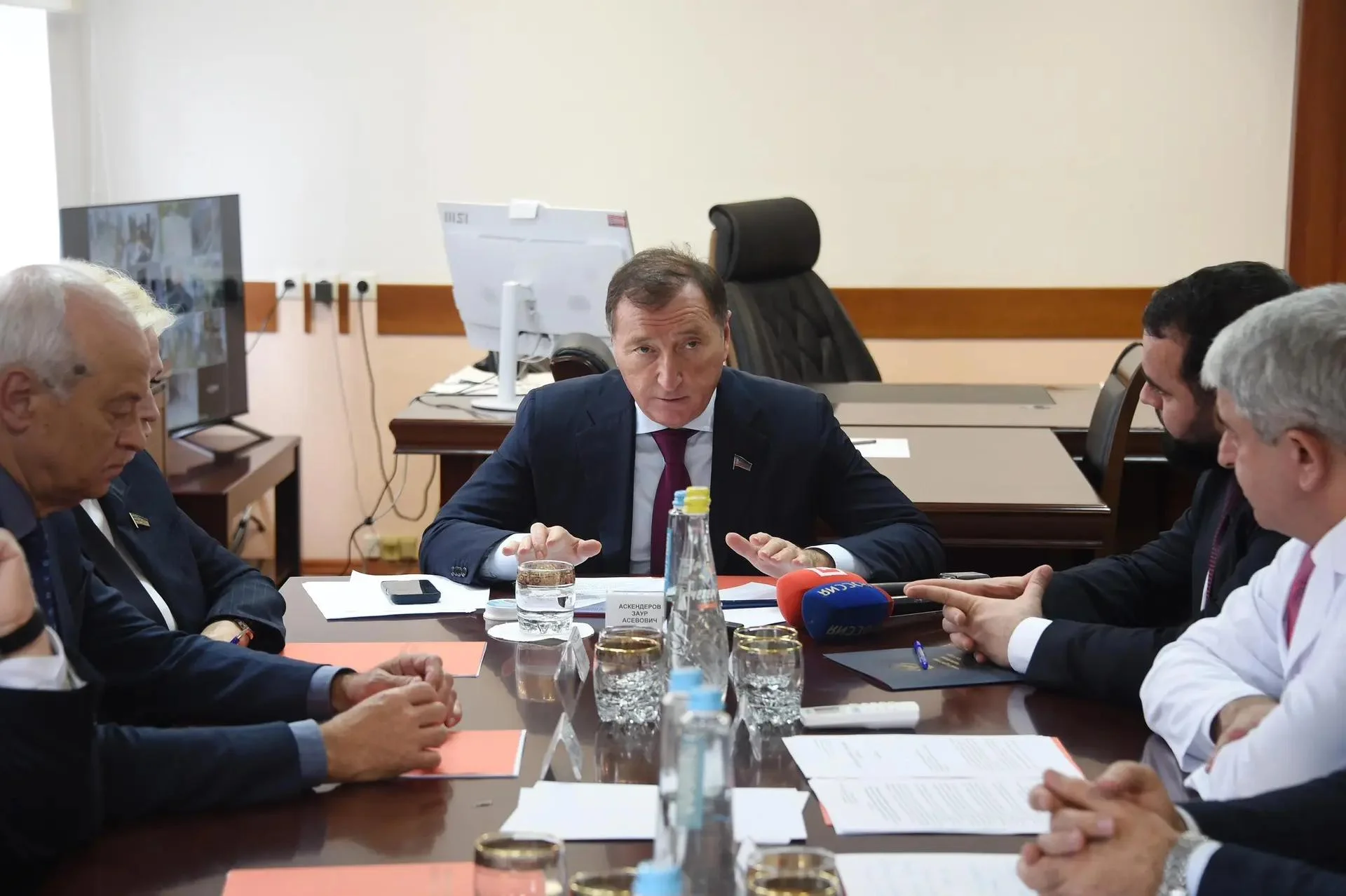 Здоровье детей — в приоритете: спикер парламента взял на контроль строительство корпуса детской онкологии в ДРКБ
