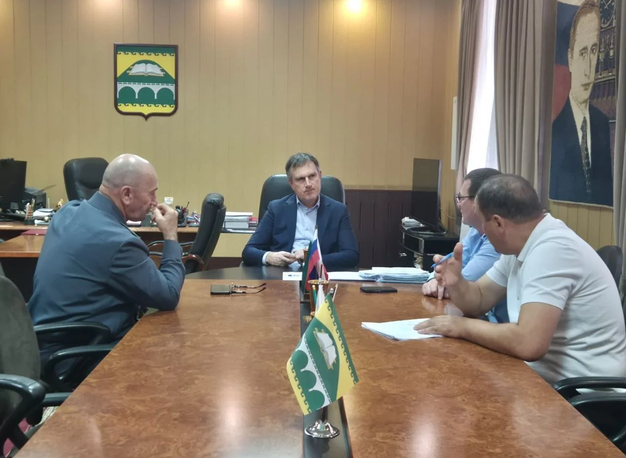 Карантин из‑за мраморного клопа: в Сулейман‑Стальском районе прошёл общерайонный субботник и стартовала масштабная дезинсекция