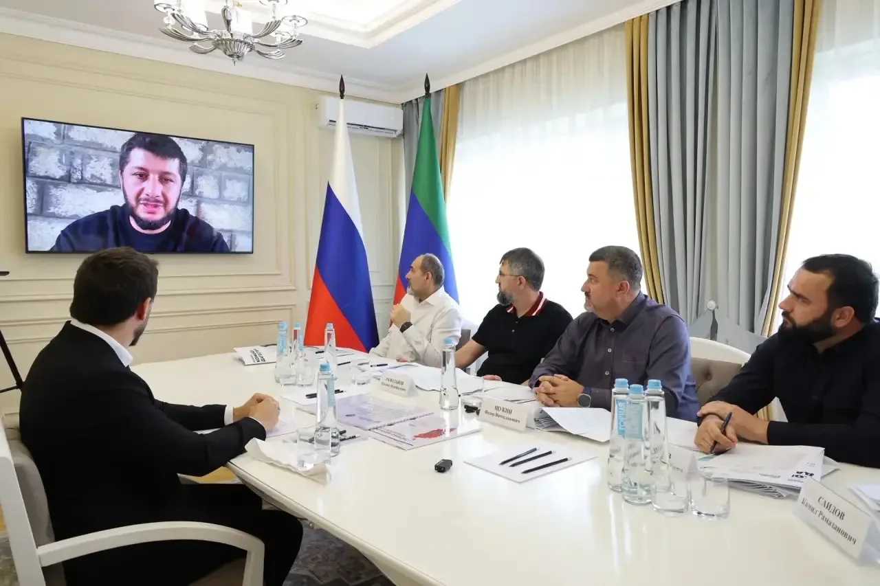 Фёдор Щукин провёл с первой 10-кой участников кадровой программы «Команда Дагестана»