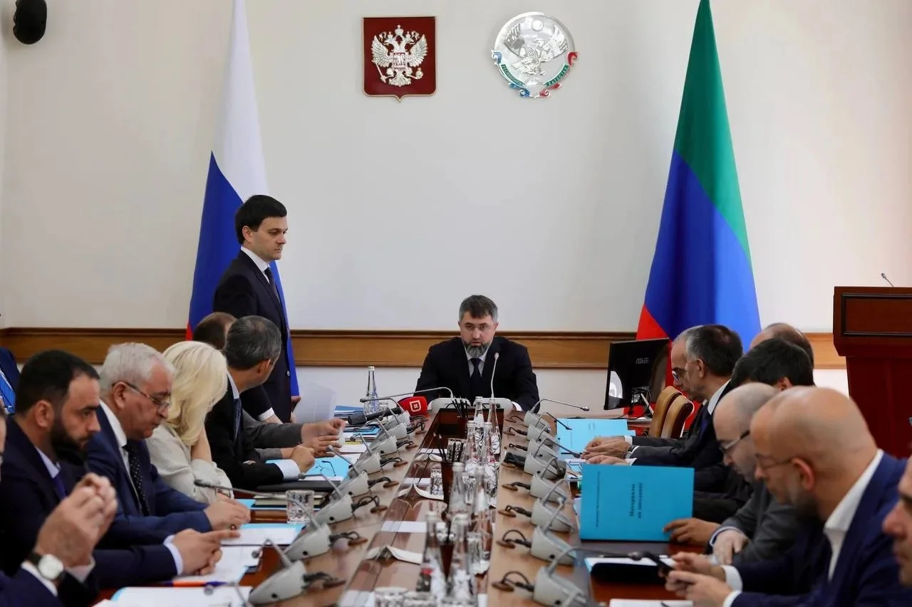 Премьер Дагестана представил новый состав Правительства с учетом кадровых изменений