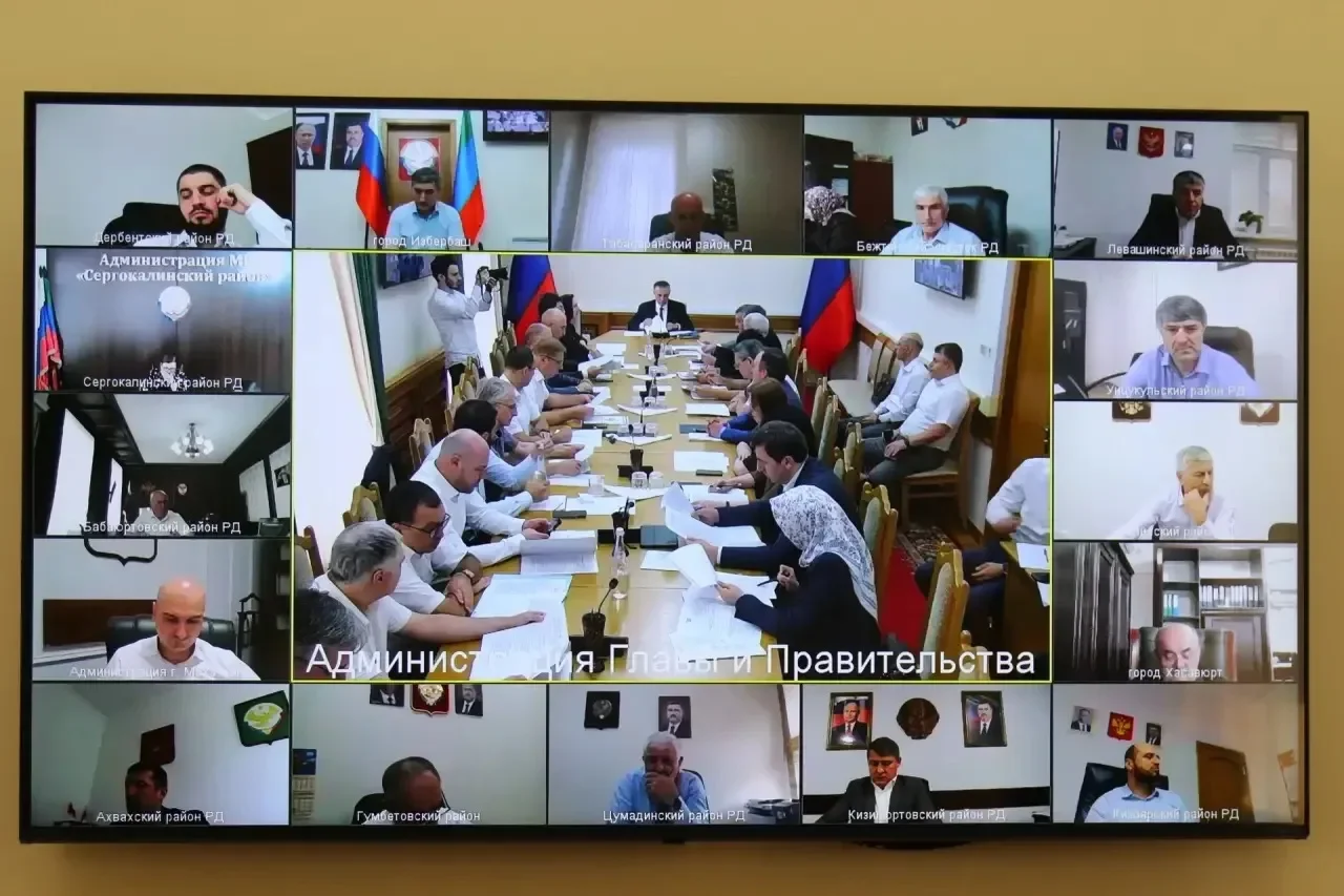 В кабмине Дагестана  подняли вопрос по погашению задолженности по заработной плате