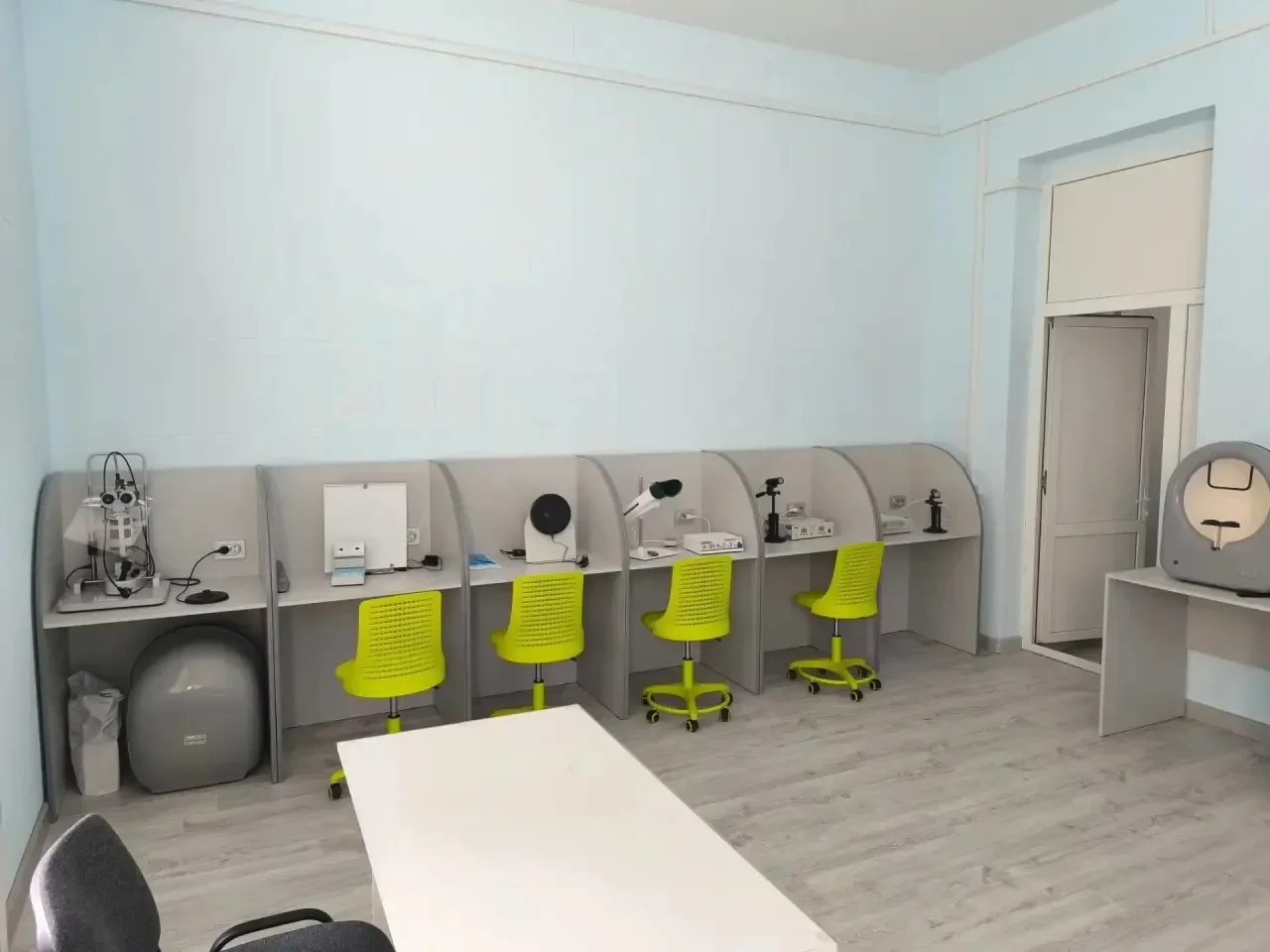 В Дербенте открылся кабинет бесплатного аппаратного лечения зрения для детей
