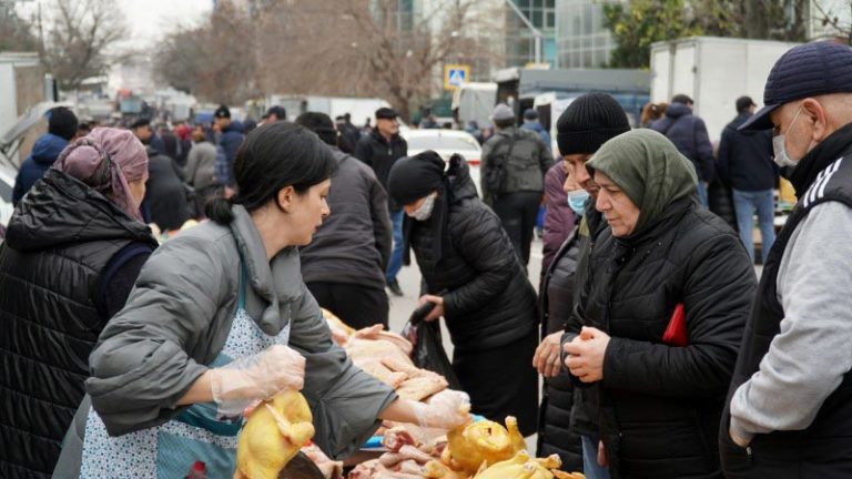 В Махачкале прошла очередная  сельхозярмарка