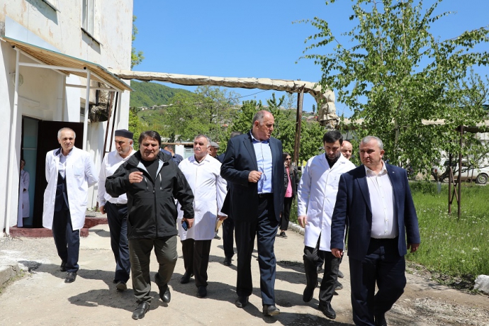 Абдулмуслим Абдулмуслимов посетил ЦБ в с. Дылым Казбековского района