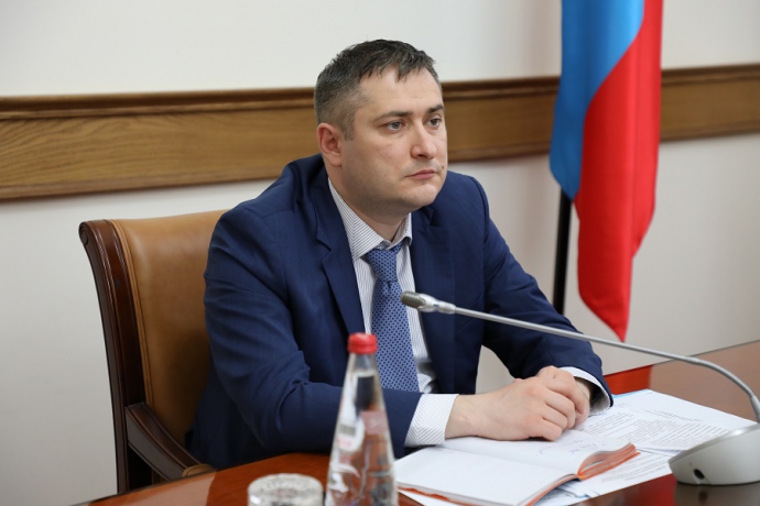 Мурад Казиев провел заседание Трехсторонней комиссии РД по регулированию социально-трудовых отношений