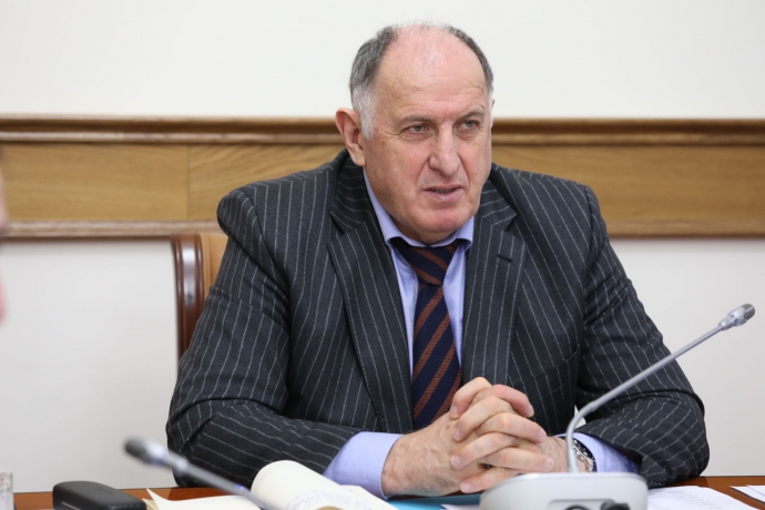 Абдулмуслим Абдулмуслимов поздравил работников рыболовной отрасли Дагестана с профессиональным праздником