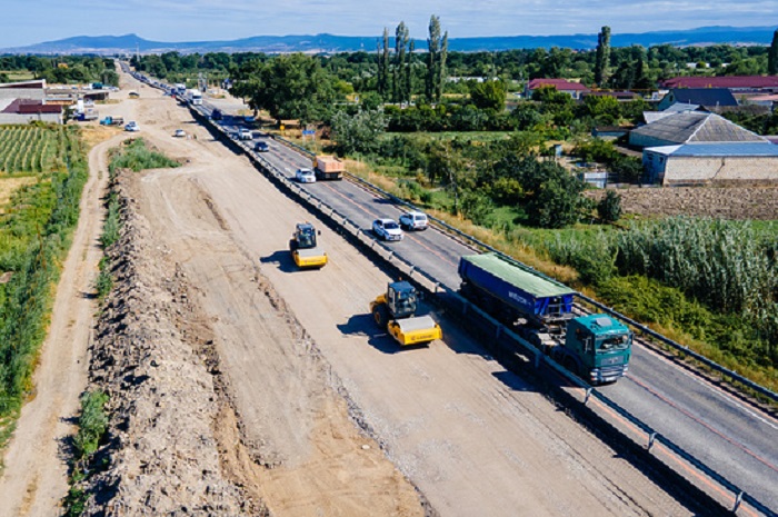 В Дагестане почти 80 км федеральных дорог расширят до четырех полос