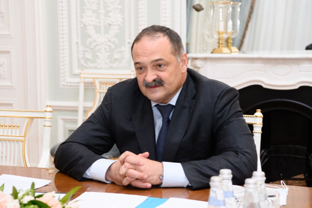 Сергей Меликов поручил Правительству РД принять пакет мер поддержки семьям мобилизованных