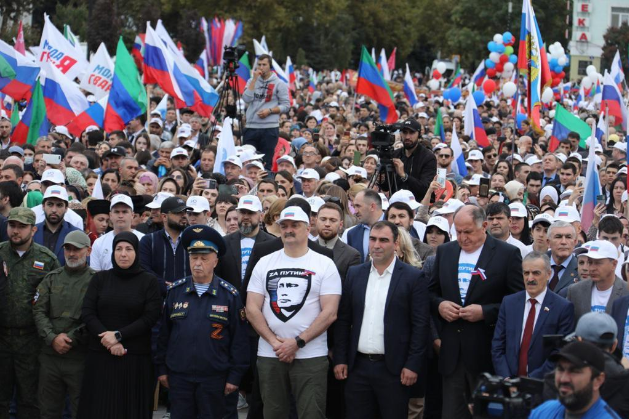 В Махачкале состоялась грандиозная акция «В единстве – наша сила!» в поддержку курса Президента России