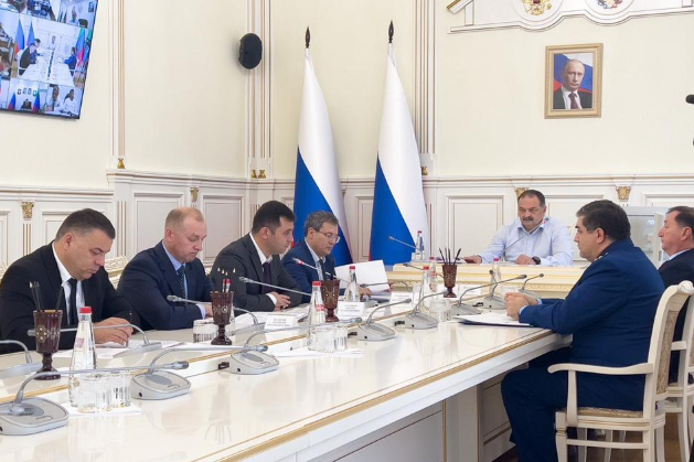 В Правительстве Дагестана обсудили промежуточные результаты работы в отношении самовольно возведенных многоквартирных домов в регионе