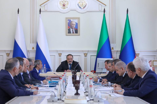 Сергей Меликов провел совещание по исполнению бюджета республики за 9 месяцев 2022 года и планированию бюджета на следующий год