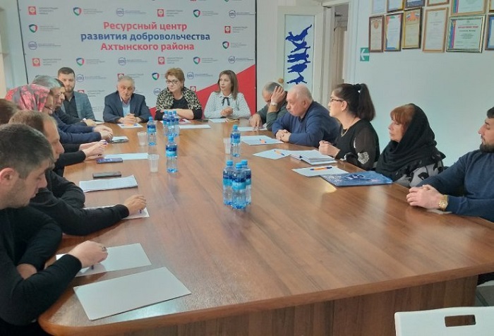 В молодёжном центре Ахтынского района провели круглый стол, приуроченный ко Дню героев Отечества
