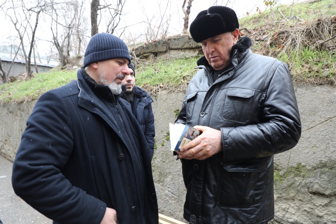 Премьер-министр Дагестана посетил семью дагестанского поэта Магомеда Ахмедова
