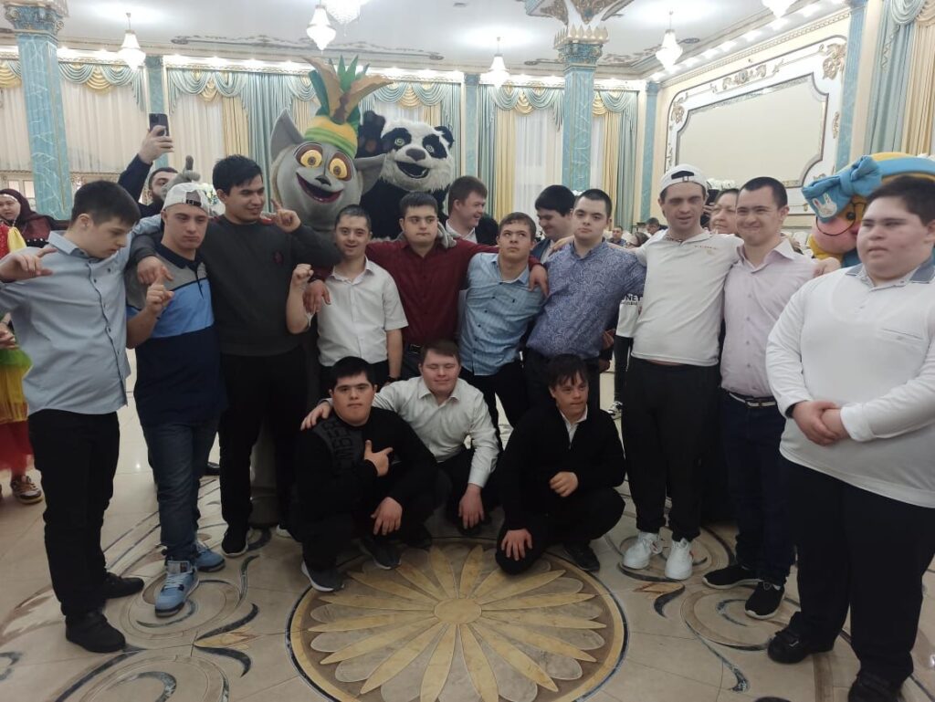 В Махачкале прошло благотворительное мероприятие для «солнечных» детей