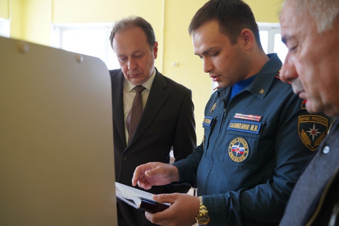 Муслим Телякавов посетил социальные объекты Кизилюрта