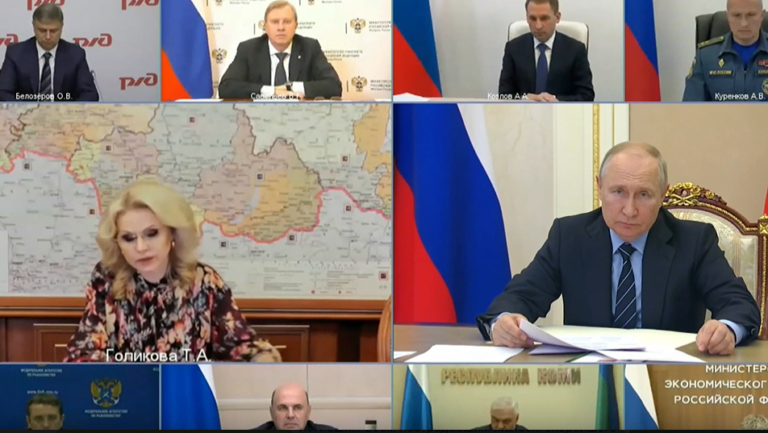Владимир Путин поручил руководителям федеральных ведомств оказать поддержку Дагестану в ликвидации последствий взрыва на окраине Махачкалы