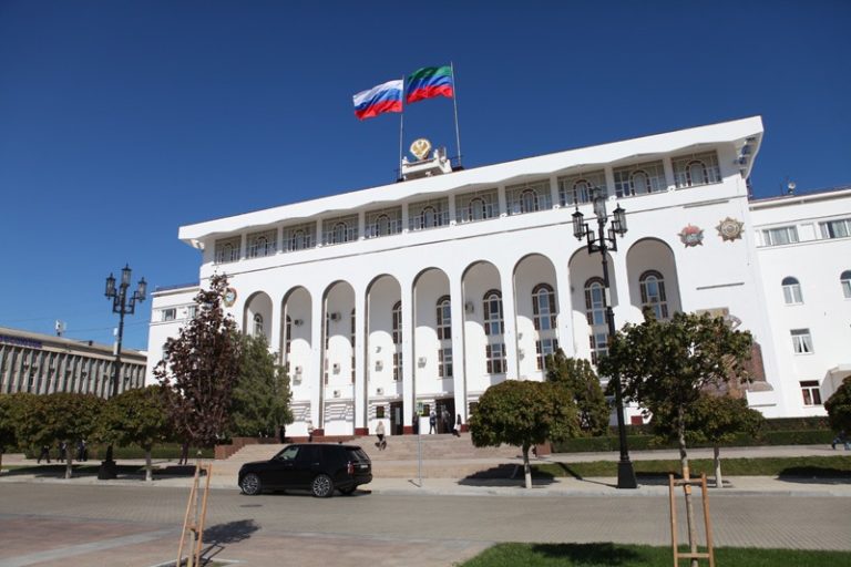 Абдулмуслим Абдулмуслимов принял ряд кадровых решений