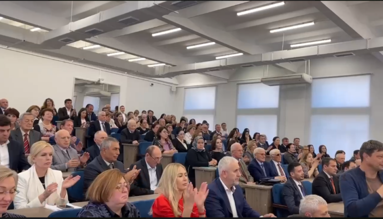 Глава Дагестана поблагодарил педагогов и наставников республики за работу