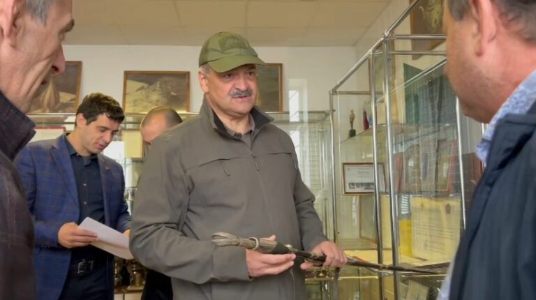 Сергей Меликов посетил Кубачинский художественный комбинат