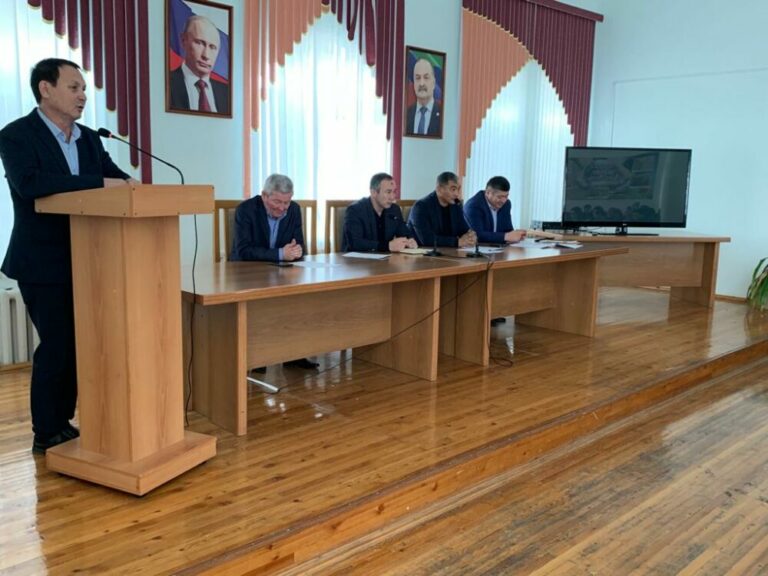 В Ногайском районе провели совещание по оказанию помощи семьям участников СВО