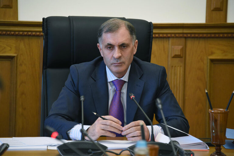 Камил Давдиев: «Мы начинаем решать социальные проблемы, которые накапливались десятилетиями»