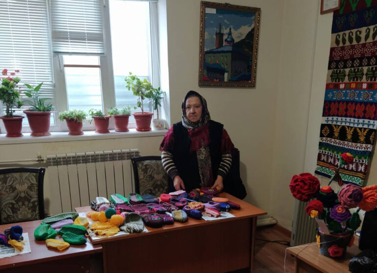 Работницы Управления культуры Рутульского района проводят акцию «Подарки детям Донбасса»