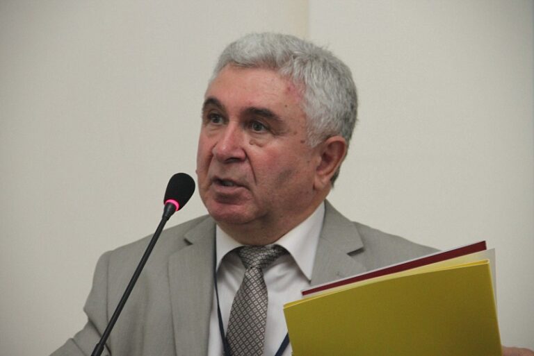 Мустафа Билалов: «Я с большим интересом наблюдал за ходом заседания Правительства РД в прямом эфире»