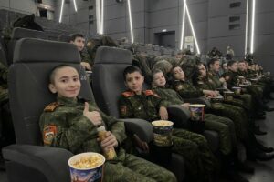Артем Бичаев организовал 60-ти детям погибших участников СВО и воспитанникам Кадетского корпуса праздник