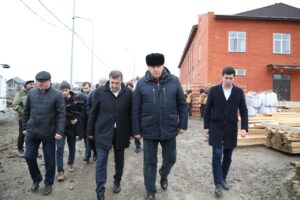 Глава Кабмина РД:«Мне все равно, кто будет строить, просто сдайте школу вовремя..»