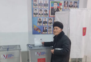 Уважаемый врач-стоматолог с 55-летним стажем выполнил свой гражданский долг
