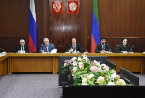 Заур Аскендеров провел встречу с участниками Молодёжного парламента
