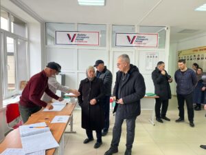 Нариман Абдулмуталибов проголосовал в Сулейман-Стальском районе