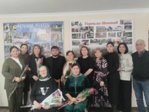В с. Терекли-Мектеб Ногайского района накануне 8 Марта  провели встречу с матерями и женами участников СВО