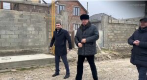  В Новом Хушете в дом многодетной семьи подключают газ в рамках программы догазификации