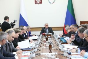 Глава кабмина РД поручил органам исполнительной власти принять активное участие в проекте «Семья»