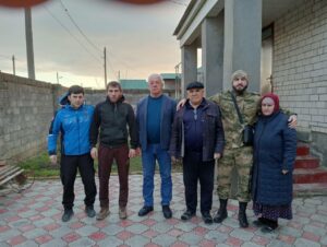 Еще один доброволец отправился выполнить свой воинский долг из Новолака