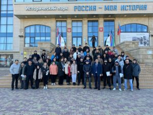 100 молодых дагестанцев участвуют во Всемирном фестивале молодежи