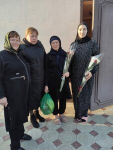  В Кизлярском районе адресно поздравили семьи участников СВО