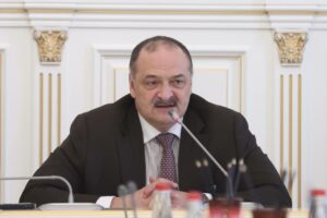 Глава Дагестана предложил изменить формат эстафеты "Сделай подарок родной школе"