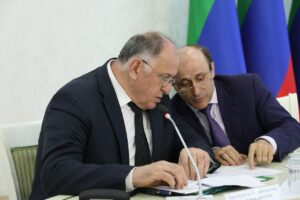 Премьер-министр Дагестана провел заседание правления Ассоциации "Совет муниципальных образований РД"