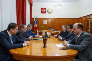 Глава Дагестана встретился с замглавы энергетики России