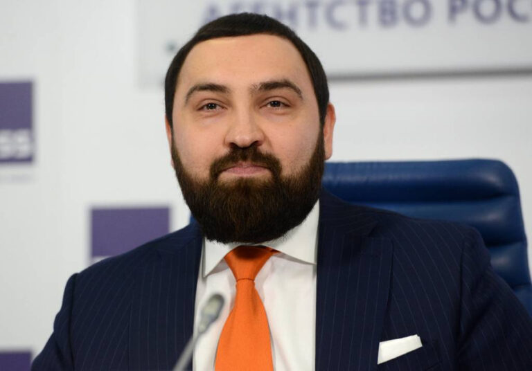 Депутат Хамзаев поздравил с Днём Победы из зоны проведения СВО